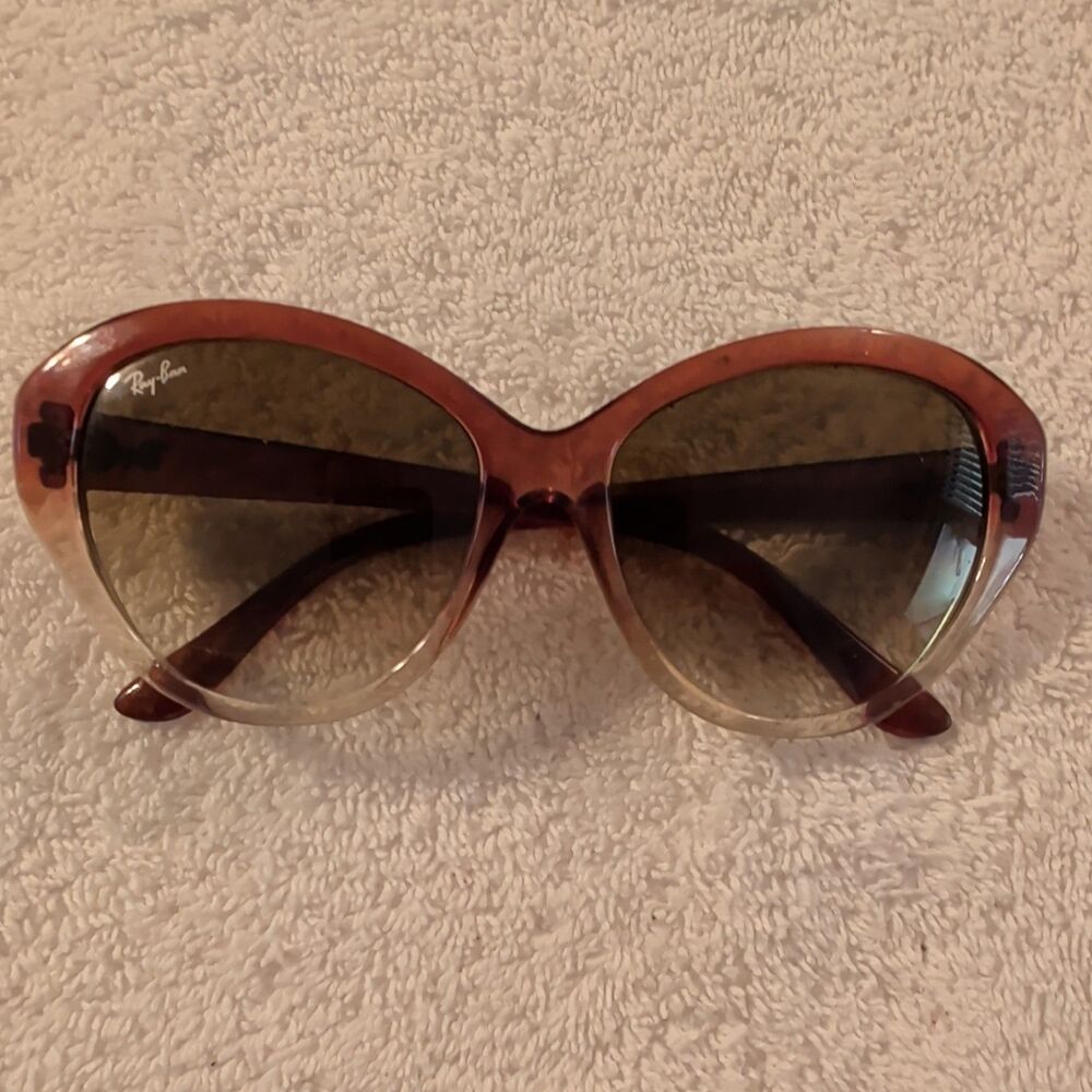 Ray-Ban RB 4163 840/51 Cat-Eye Sunglasses